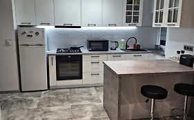 Kornel'S Apartament